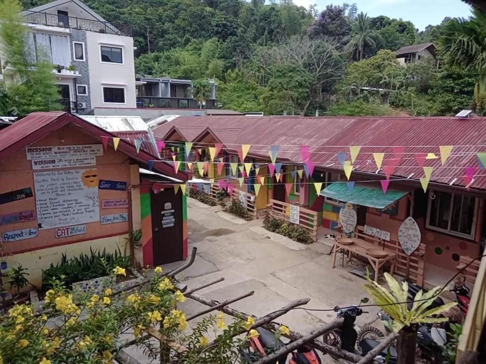 Sun Valley Hostel Эль-Нидо Экстерьер фото